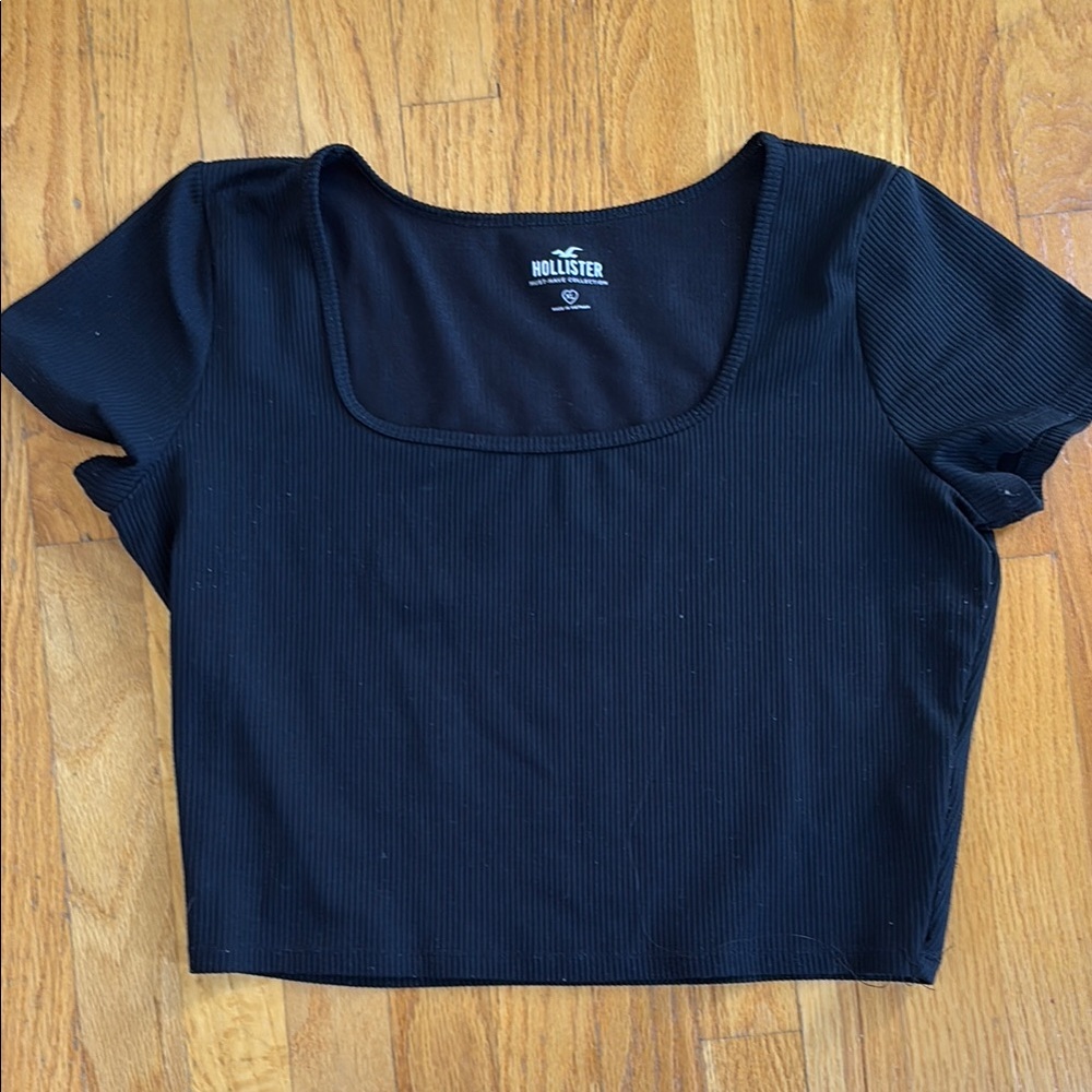 Hollister Black Short Sleeve Fitted Crop top